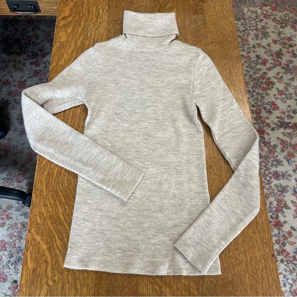 VTG BP Florence Italy Sweater Women's Small 100% Merino Wool TurtleNeck Beige